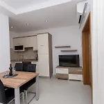 Bisera Lägenhet Trogir