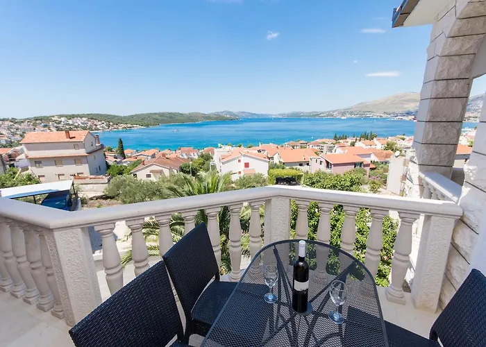 Bisera * 特罗吉尔